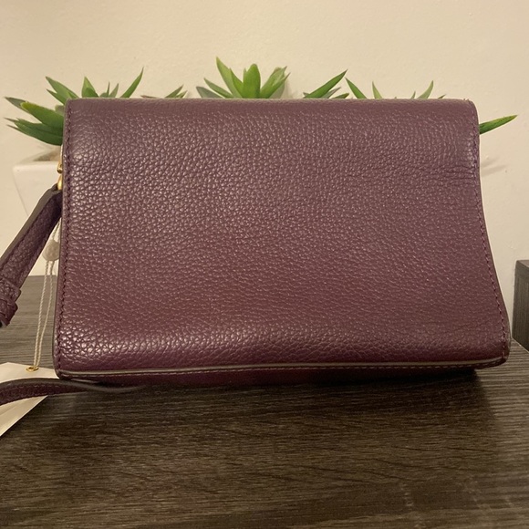 Tory Burch - Picture 2 of 5